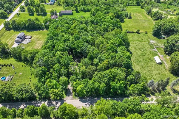 $84,900 | 3075 Crandall Road, Howell, MI 48855