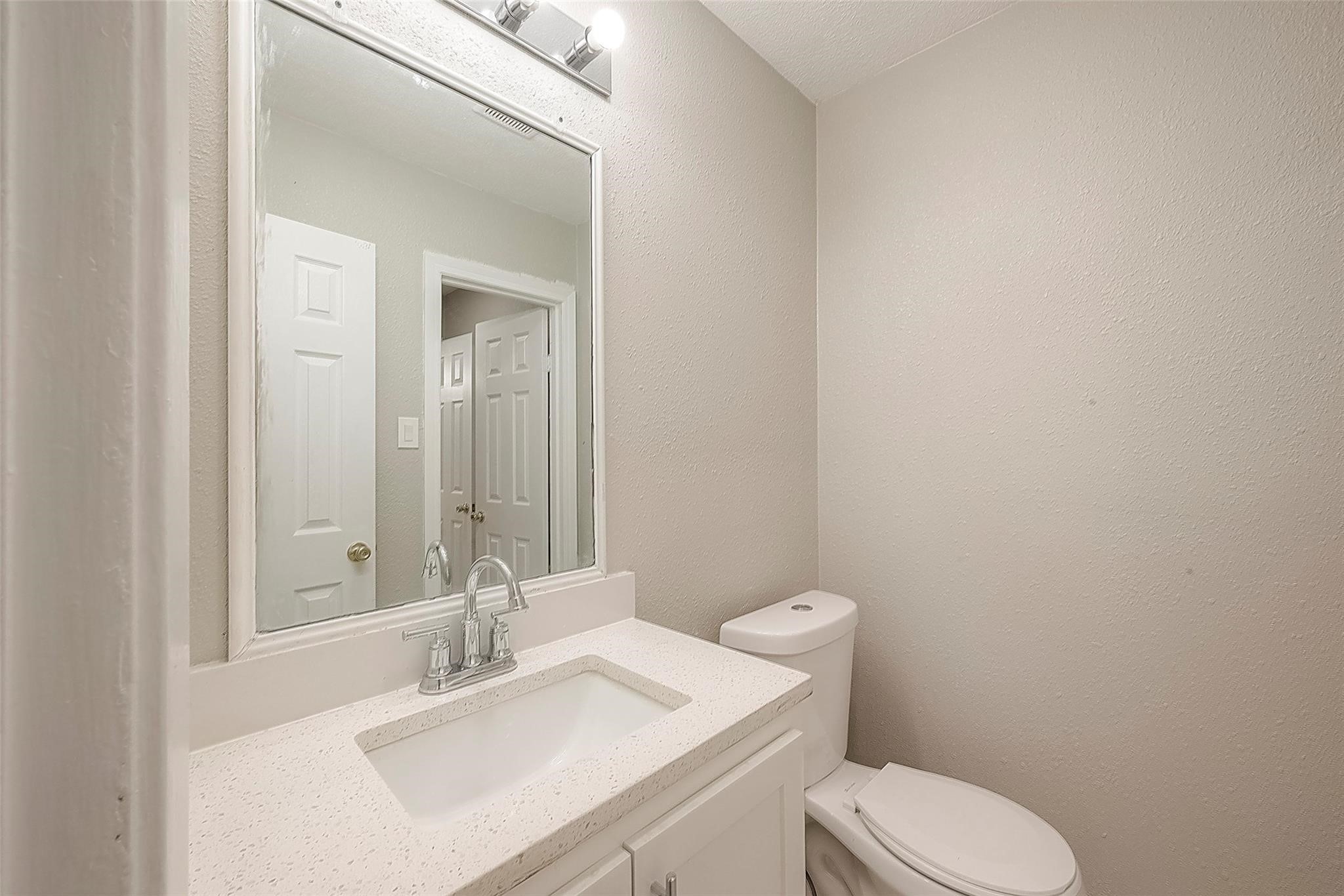 5874 Reed Road Houston, TX 77033 - Photo 23 of 30 Gallery Image 23