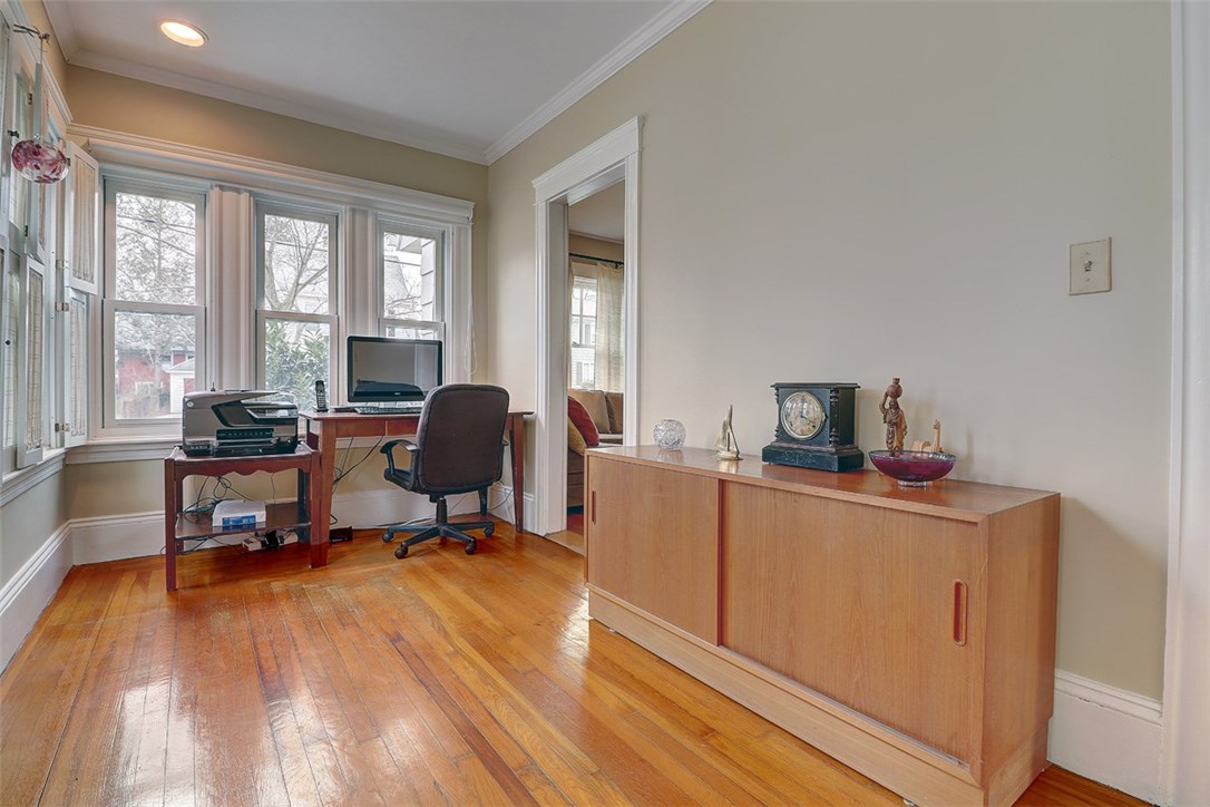 216 Raleigh Avenue Pawtucket, RI 02860 - Photo 8 of 24