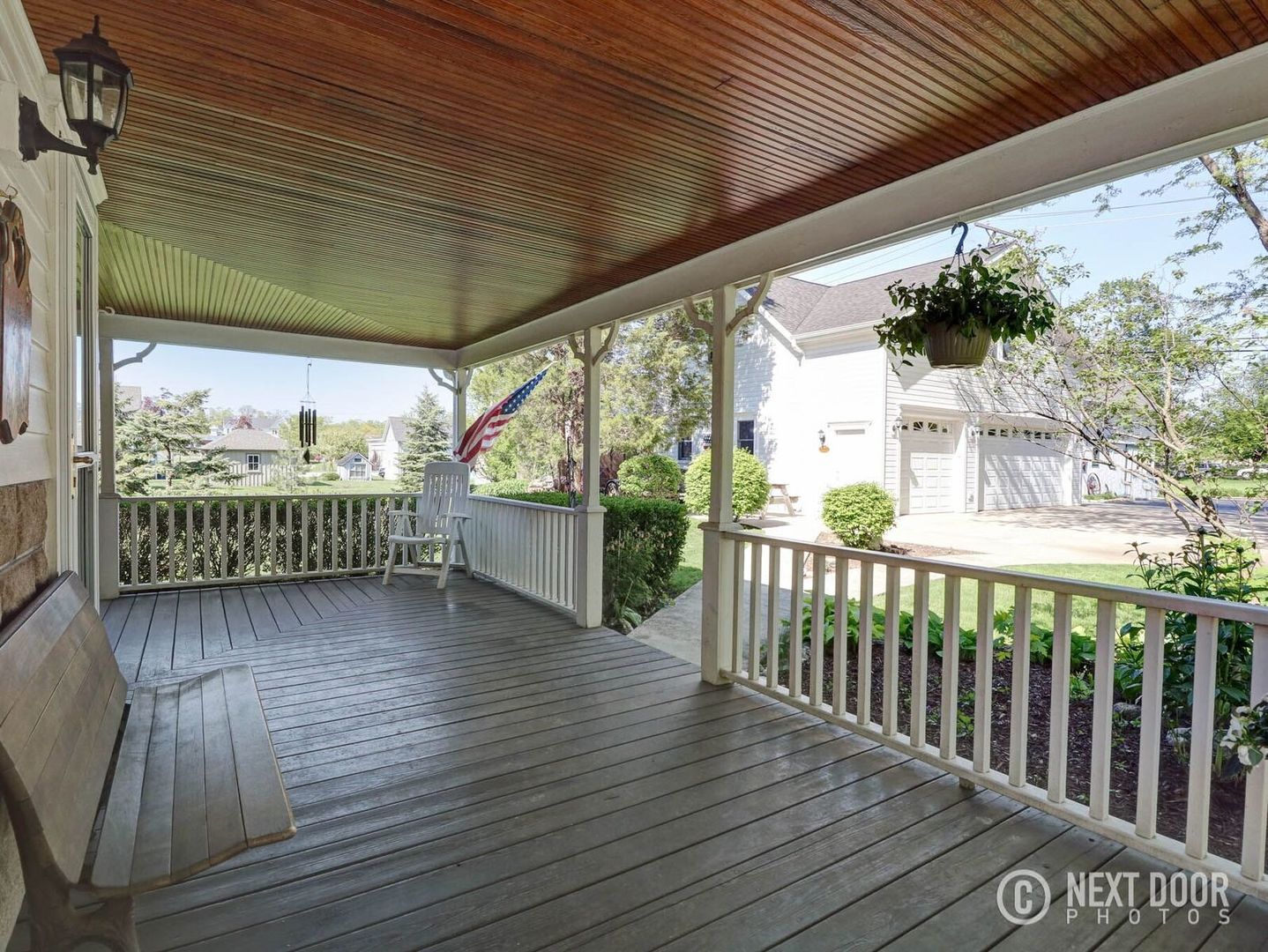 125 South Maple Street Itasca, IL 60143 - Photo 6 of 24 a view of a porch