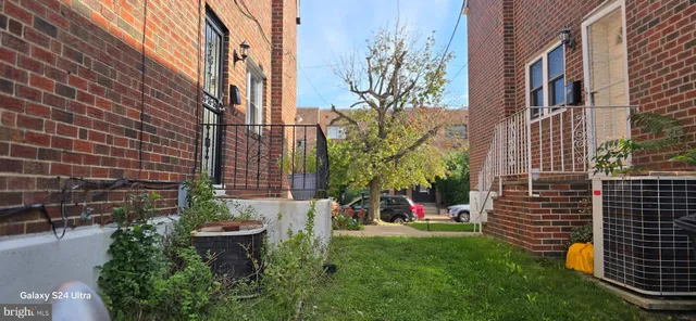 $389,900 | 2806 Walnut Hill Street, Philadelphia, PA 19152