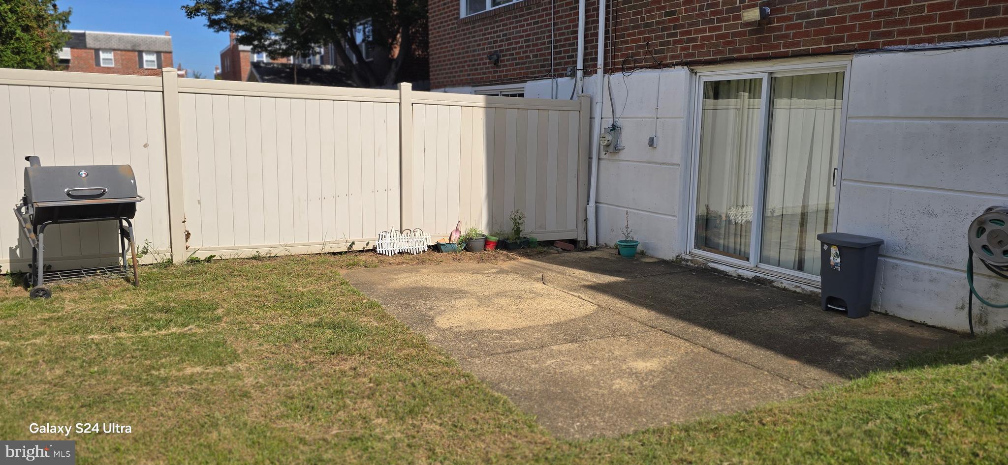 2806 Walnut Hill Street Philadelphia, PA 19152 - Photo 26 of 34 a view of a backyard of the house