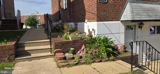 $389,900 | 2806 Walnut Hill Street, Philadelphia, PA 19152