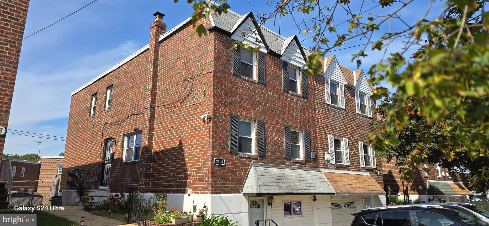 2806 Walnut Hill Street Philadelphia, PA 19152 - Photo 9 of 34 a view of a large building