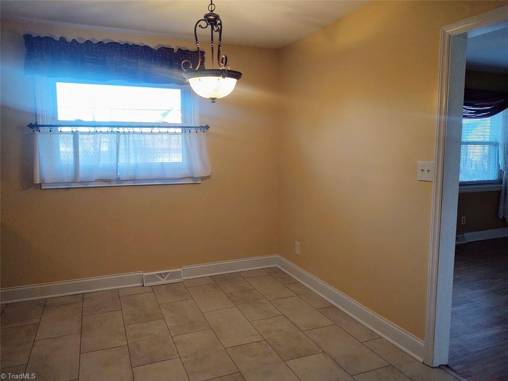 203 Ragsdale Road Jamestown, NC 27282 - Photo 14 of 38 Gallery Image 14