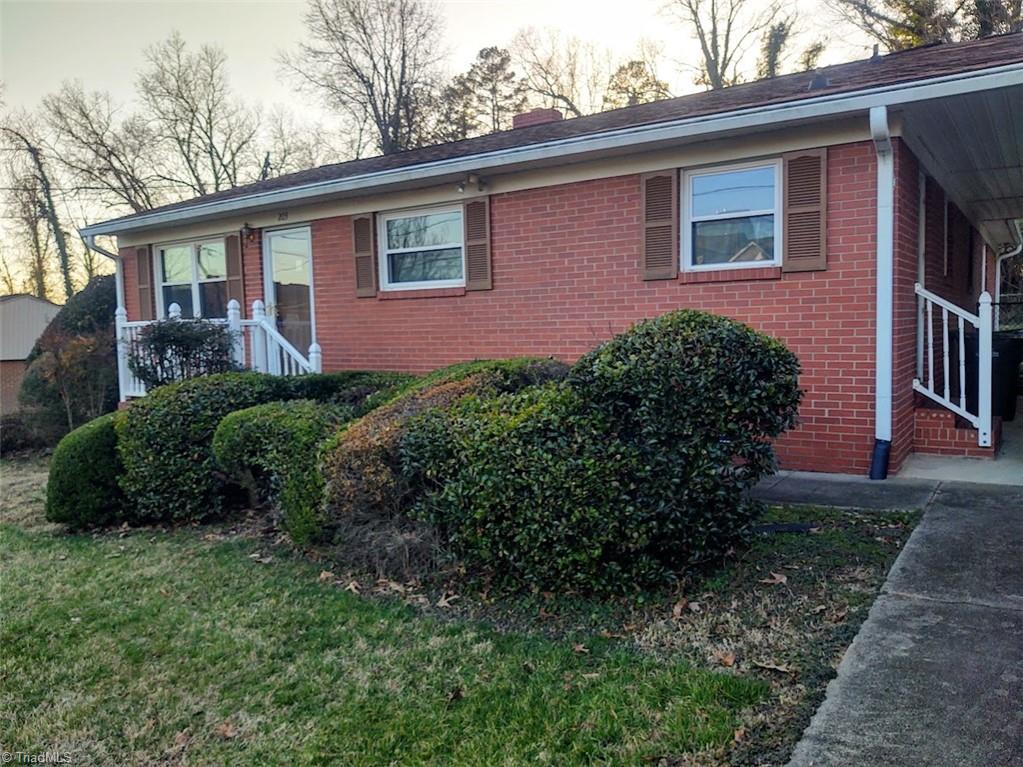203 Ragsdale Road Jamestown, NC 27282 - Photo 3 of 38 Gallery Image 3