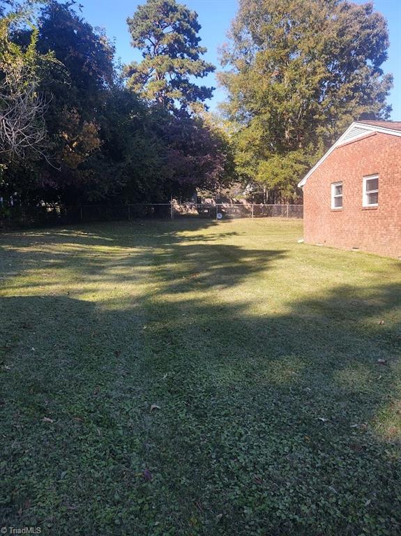 203 Ragsdale Road Jamestown, NC 27282 - Photo 35 of 38 Gallery Image 35