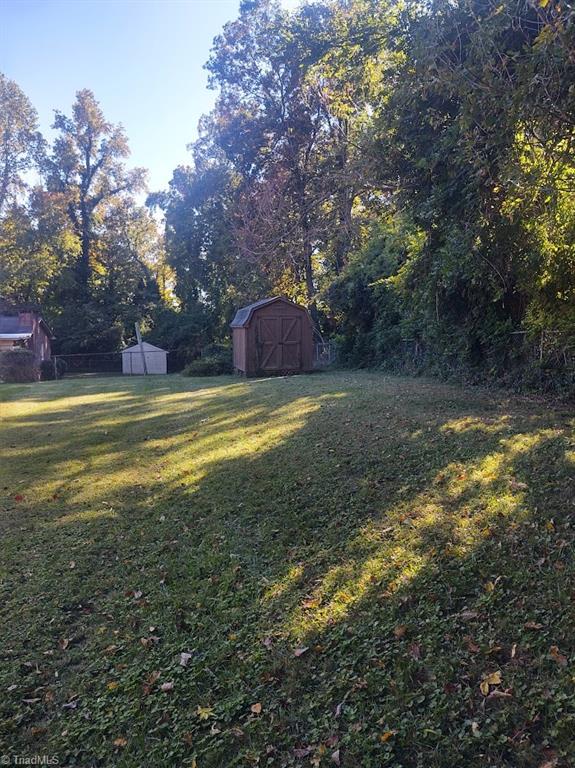 203 Ragsdale Road Jamestown, NC 27282 - Photo 36 of 38 Gallery Image 36
