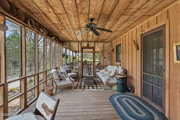 $775,000 | 392 Sycamore Road, Coldwater, MS 38618