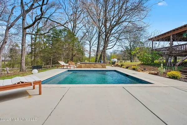 $775,000 | 392 Sycamore Road, Coldwater, MS 38618