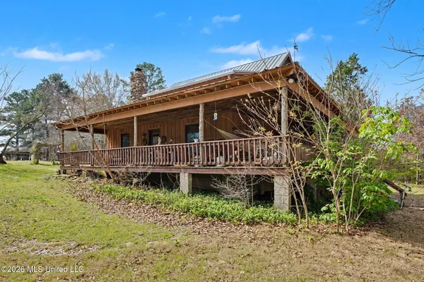 $775,000 | 392 Sycamore Road, Coldwater, MS 38618