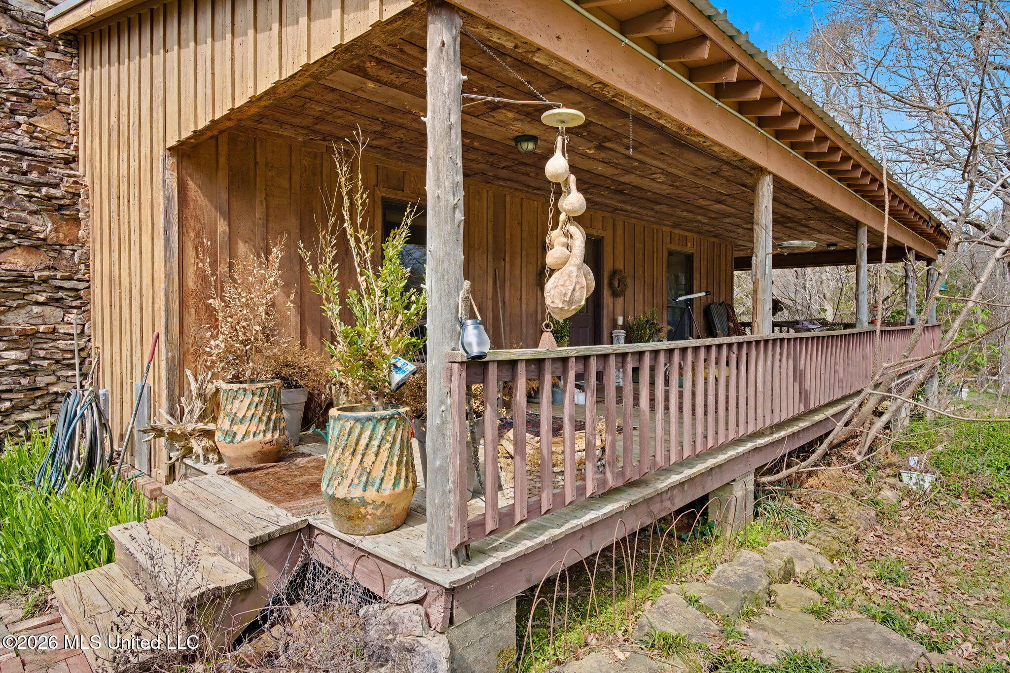 392 Sycamore Road Coldwater, MS 38618 - Photo 5 of 51 5-web-or-mls-392 Sycamore Rd-4