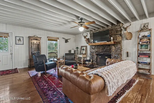 $775,000 | 392 Sycamore Road, Coldwater, MS 38618