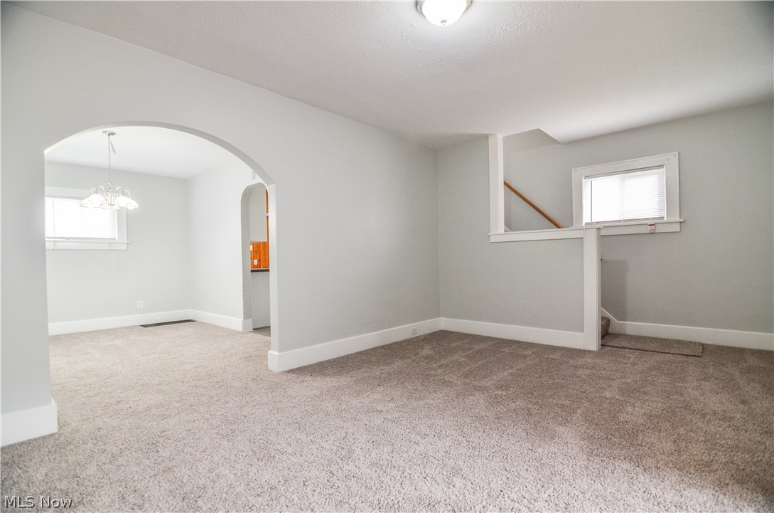 966 Dan Street Akron, OH 44310 - Photo 7 of 26 Gallery Image 7