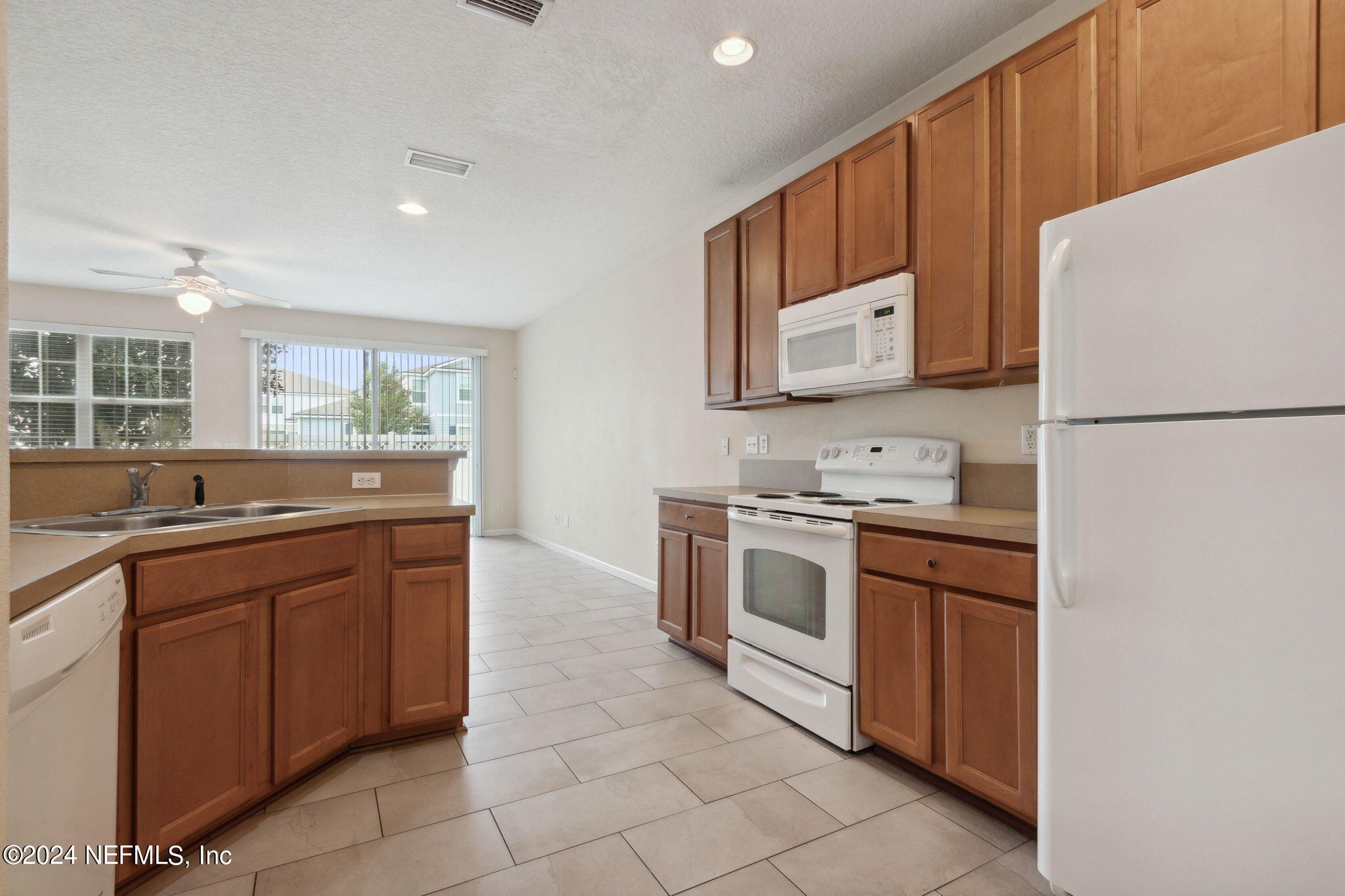 3740 Creswick Circle, Unit E Orange Park, FL 32065 - Photo 11 of 34 11-web-or-mls-13_3740 Crestwick Cir Unit