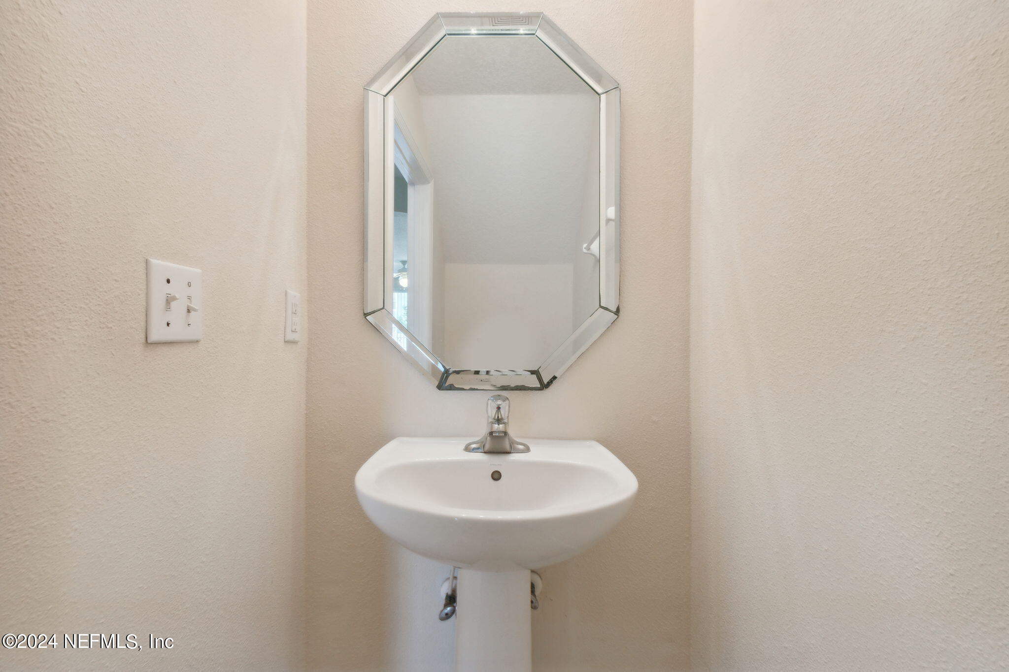 3740 Creswick Circle, Unit E Orange Park, FL 32065 - Photo 19 of 34 31-web-or-mls-10_3740 Crestwick Cir Unit