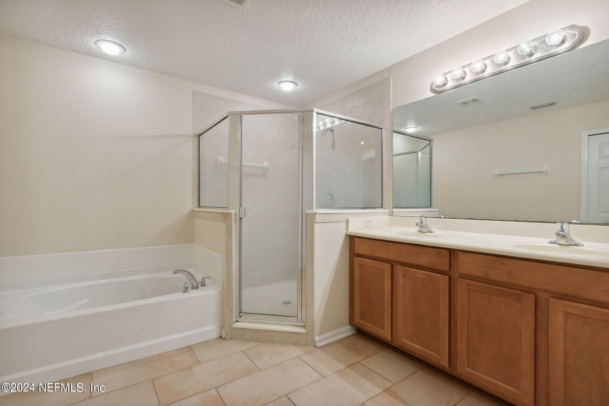 3740 Creswick Circle, Unit E Orange Park, FL 32065 - Photo 24 of 34 23-web-or-mls-21_3740 Crestwick Cir Unit