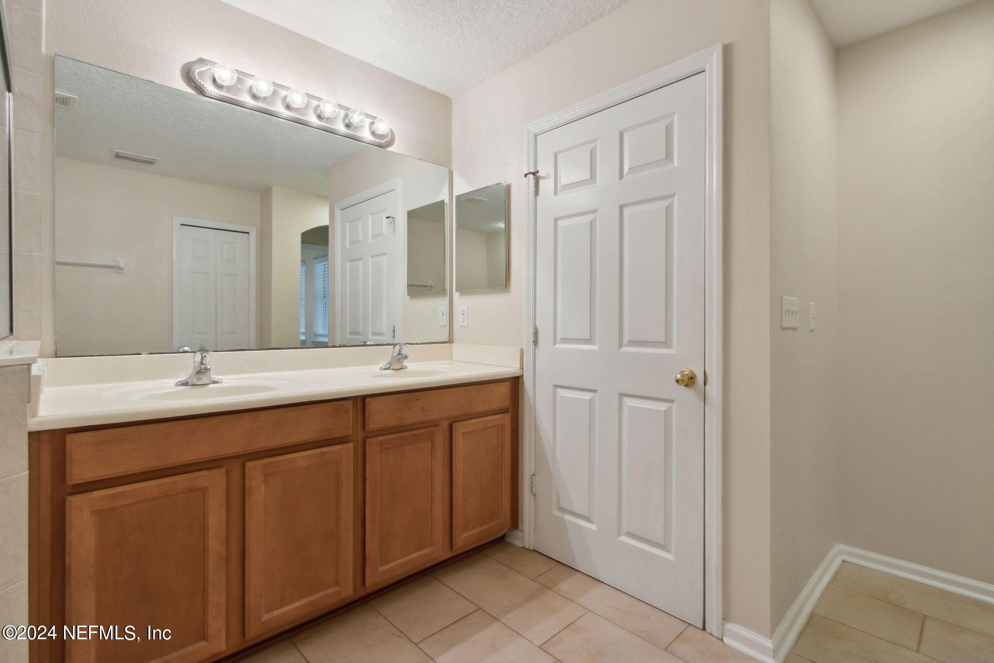 3740 Creswick Circle, Unit E Orange Park, FL 32065 - Photo 25 of 34 24-web-or-mls-22_3740 Crestwick Cir Unit