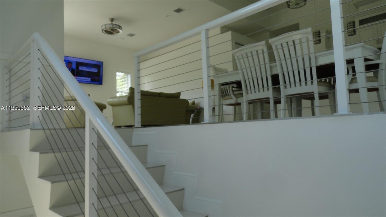 34 Seagate Boulevard Key Largo, FL 33037 - Photo 11 of 38