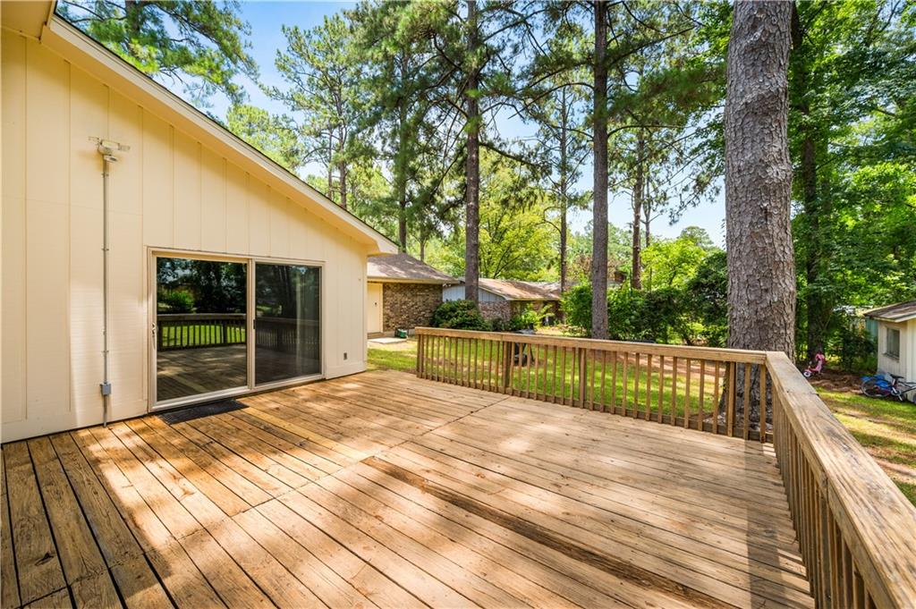 605 Holiday Circle Pineville, LA 71360 - Photo 13 of 38