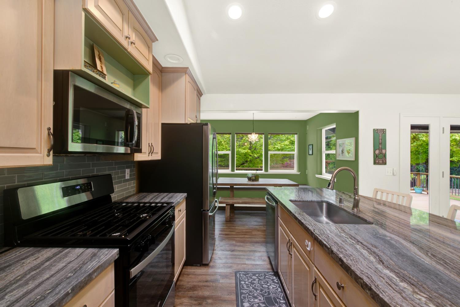 10742 Harmony Ridge Road Nevada City, CA 95959 - Photo 18 of 60