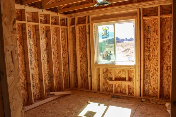 $464,900 | 2065 Heathrow Avenue, Casper, WY 82609