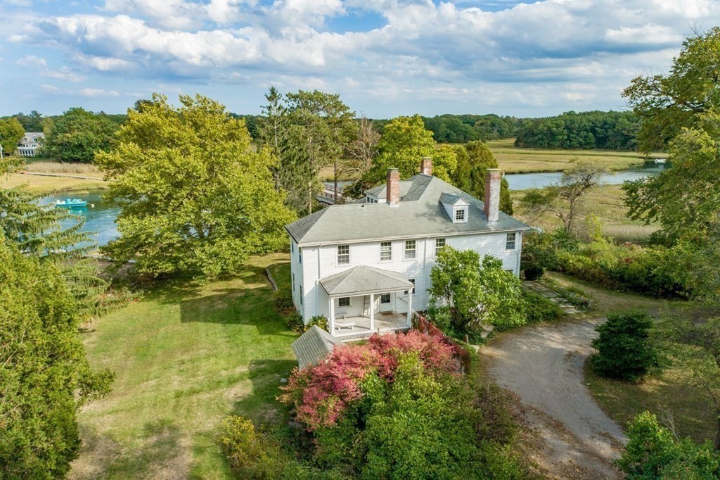 66 Labor In Vain Road Ipswich, MA 01938 - Photo 4 of 42