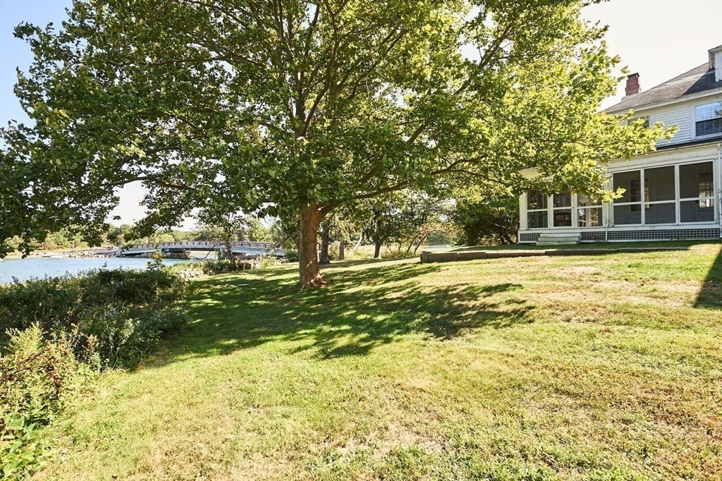 66 Labor In Vain Road Ipswich, MA 01938 - Photo 6 of 42