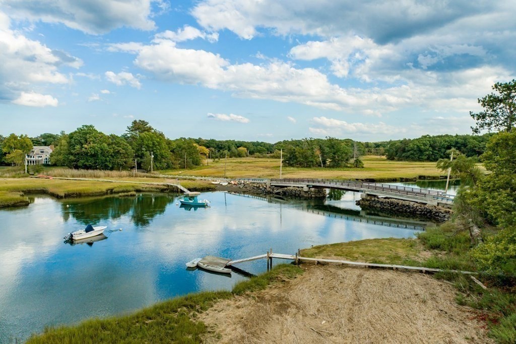 66 Labor In Vain Road Ipswich, MA 01938 - Photo 8 of 42