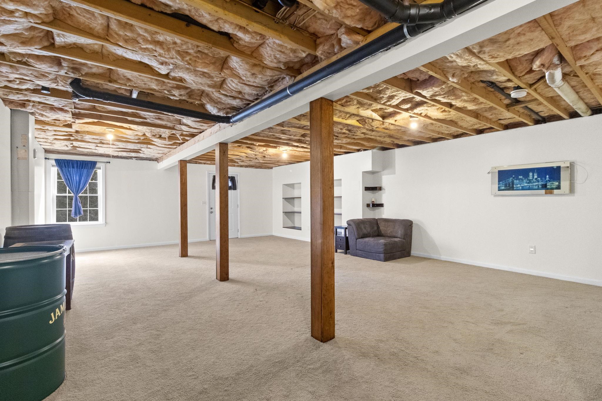 61 Harvey Road Deerfield, NH 03037 - Photo 27 of 38