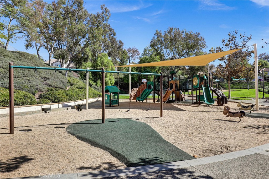 12 Poppyfield Lane Rancho Santa Margarita, CA 92688 - Photo 31 of 35 Oak Tree park