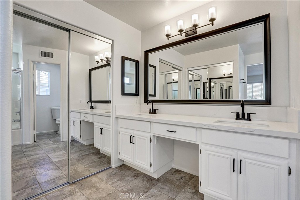 12 Poppyfield Lane Rancho Santa Margarita, CA 92688 - Photo 6 of 35 Masterbedroom bath