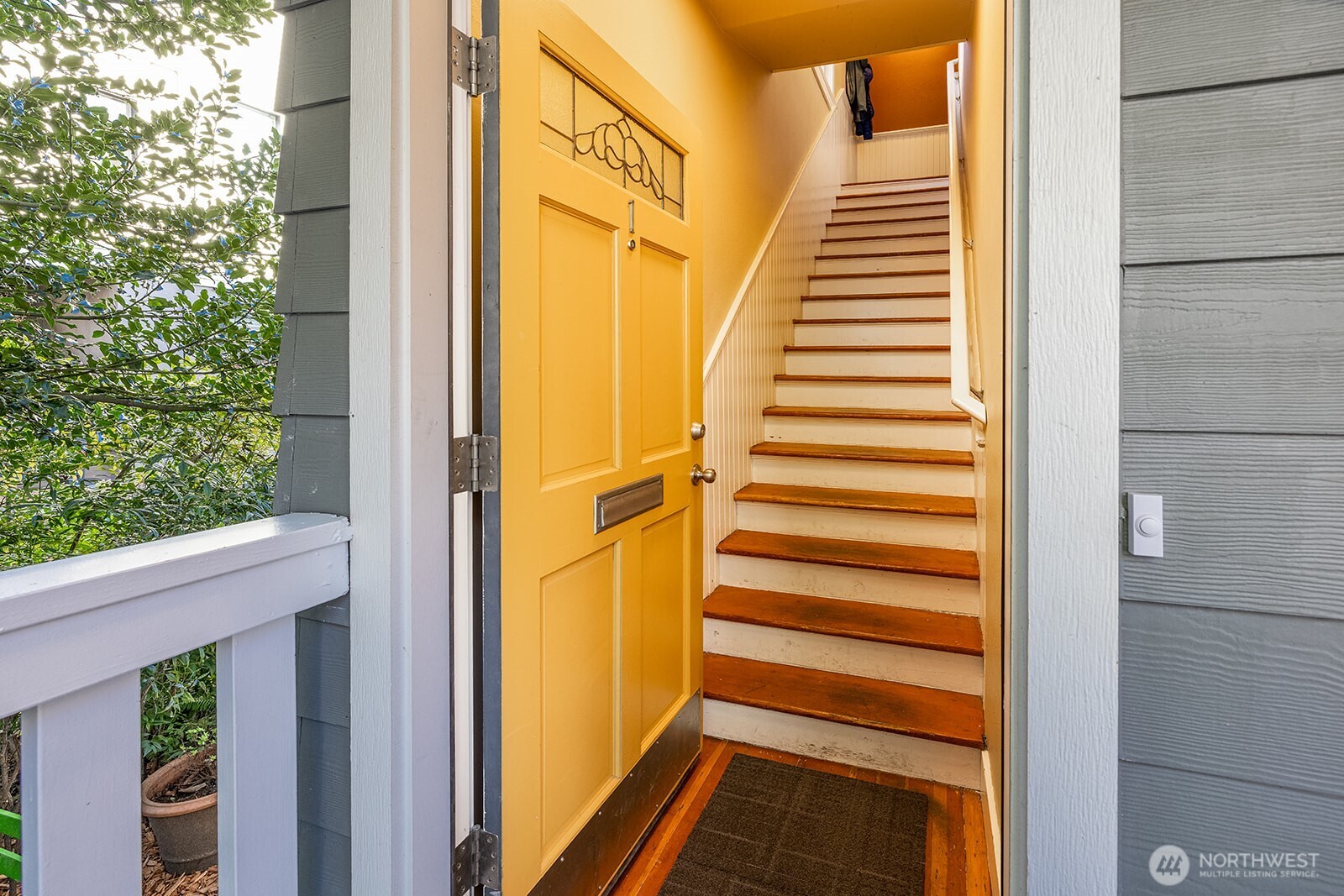 2315 East Spring Street Seattle, WA 98122 - Photo 2 of 40