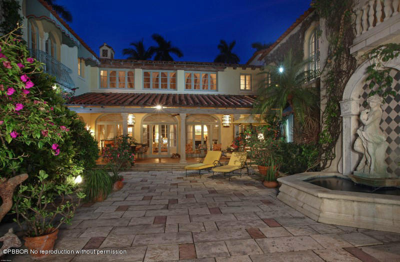 322 Clarke Avenue Palm Beach, FL 33480 - Photo 14 of 28 a view of a house with yard and sitting area