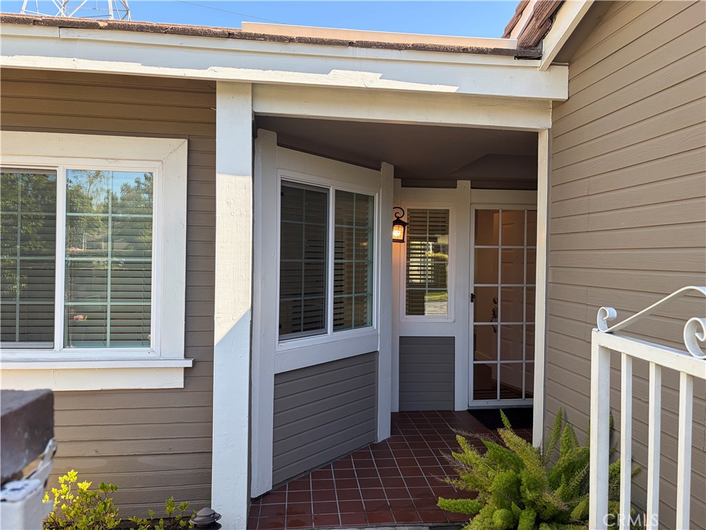 549 Canyon Hill Road San Dimas, CA 91773 - Photo 5 of 32