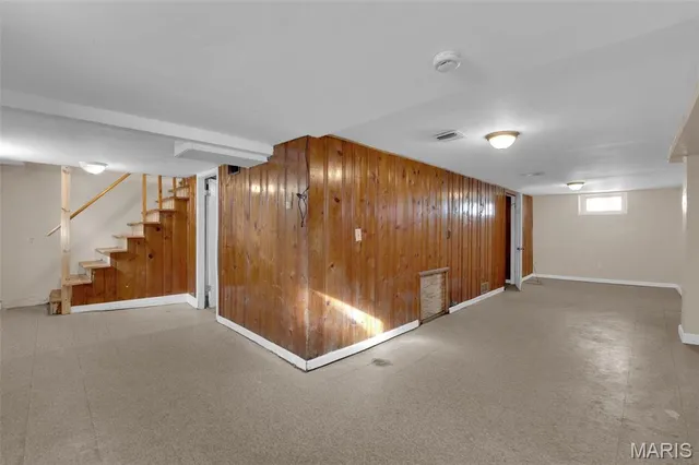 $89,999 | 6151 Avila Drive, Berkeley, MO 63134