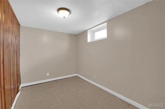 $89,999 | 6151 Avila Drive, Berkeley, MO 63134