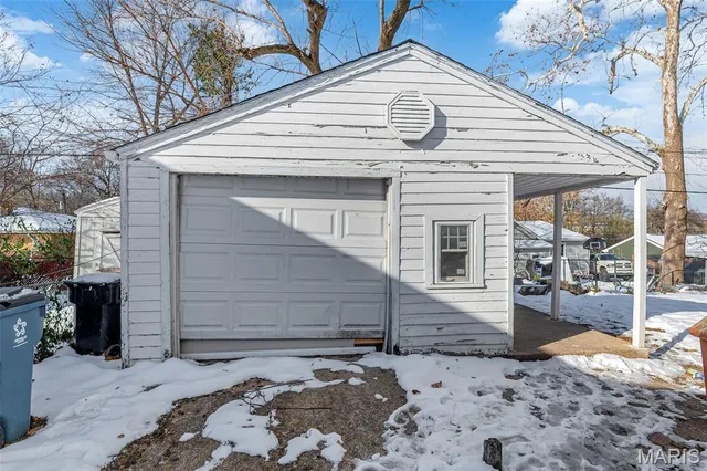 $89,999 | 6151 Avila Drive, Berkeley, MO 63134