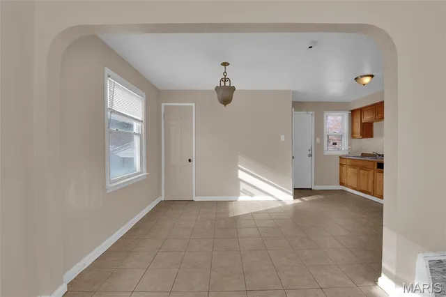 $89,999 | 6151 Avila Drive, Berkeley, MO 63134