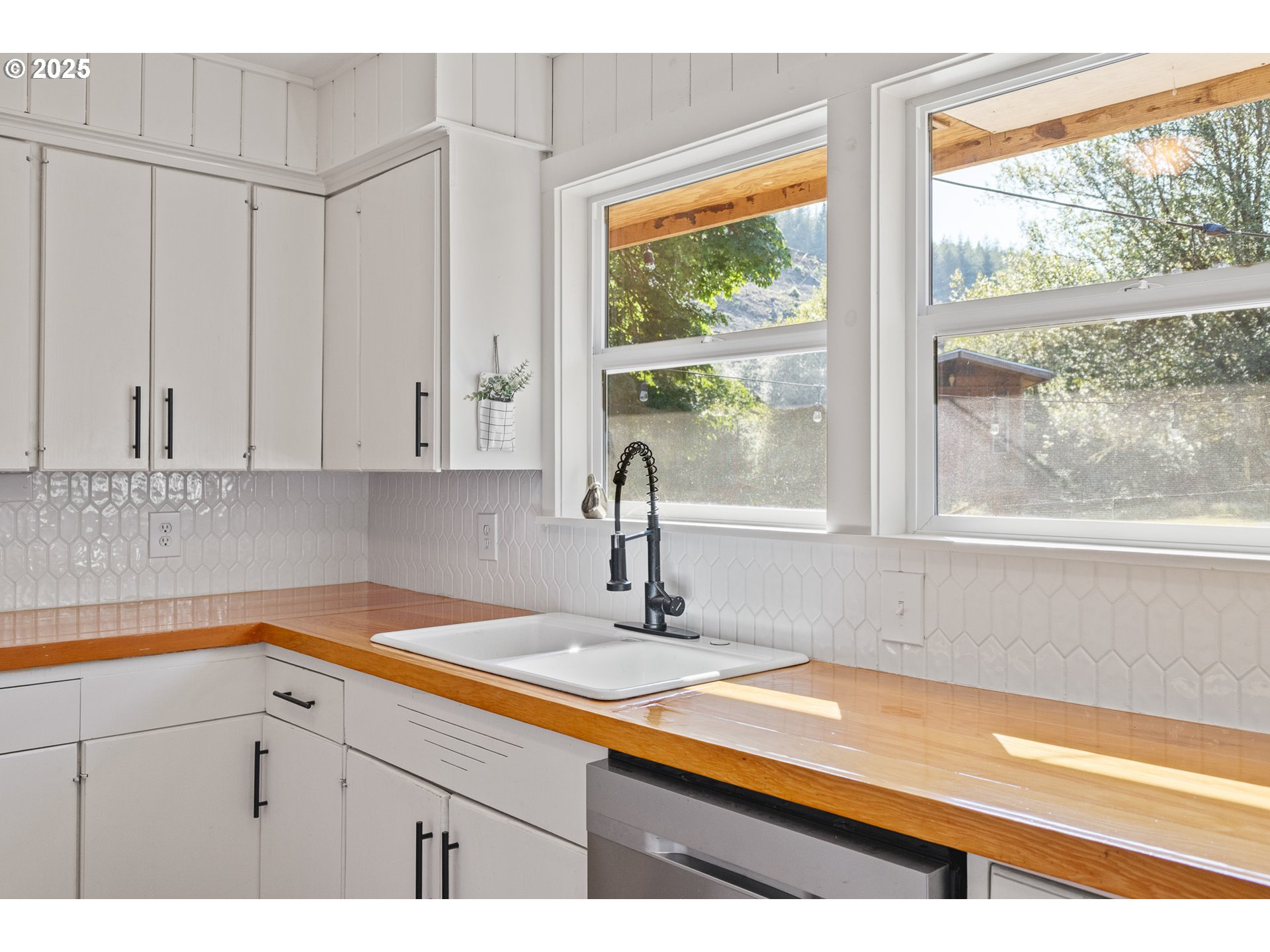 53856 Big Creek Road Myrtle Point, OR 97458 - Photo 15 of 44