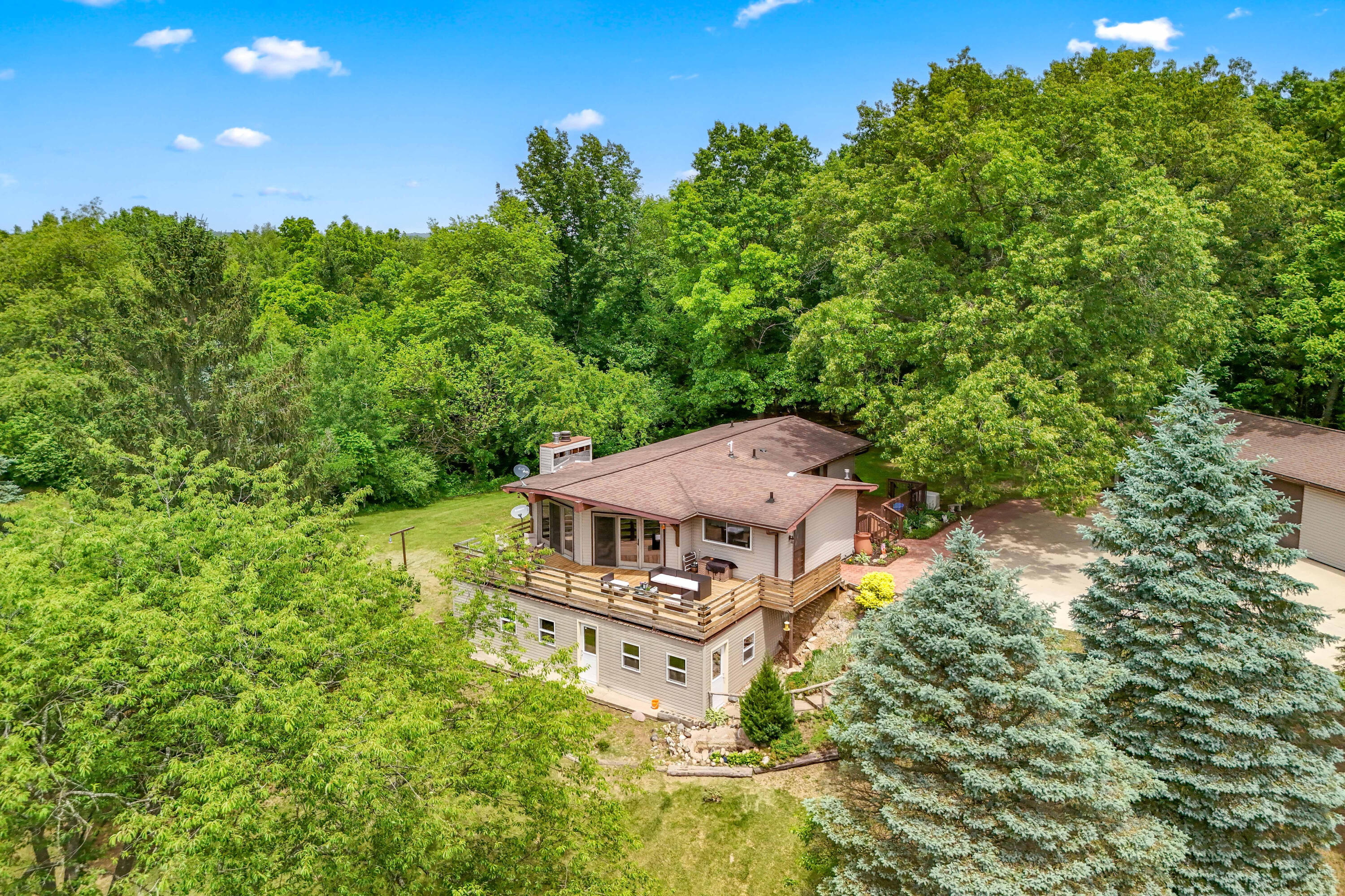 8700 West Montgomery Road Camden, MI 49232 - Photo 1 of 51 18