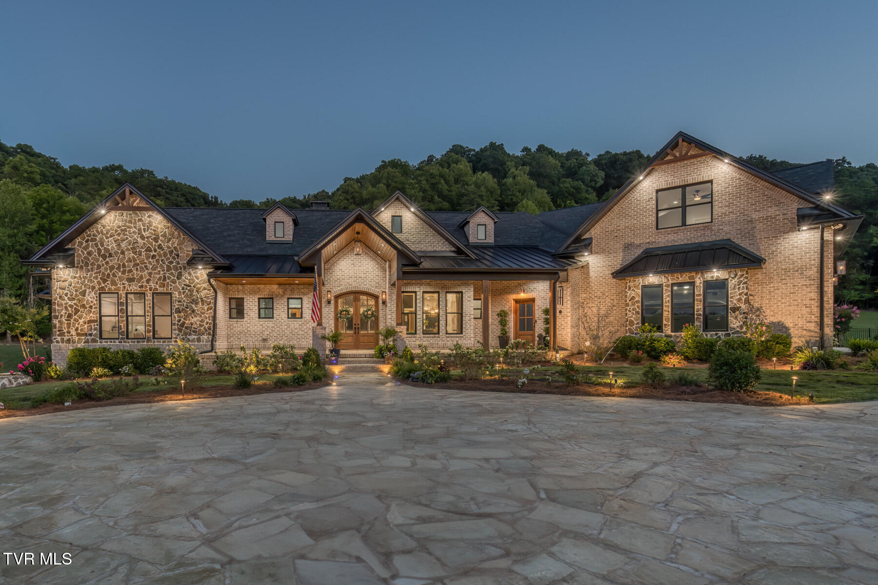 1905 Rock Springs Rd