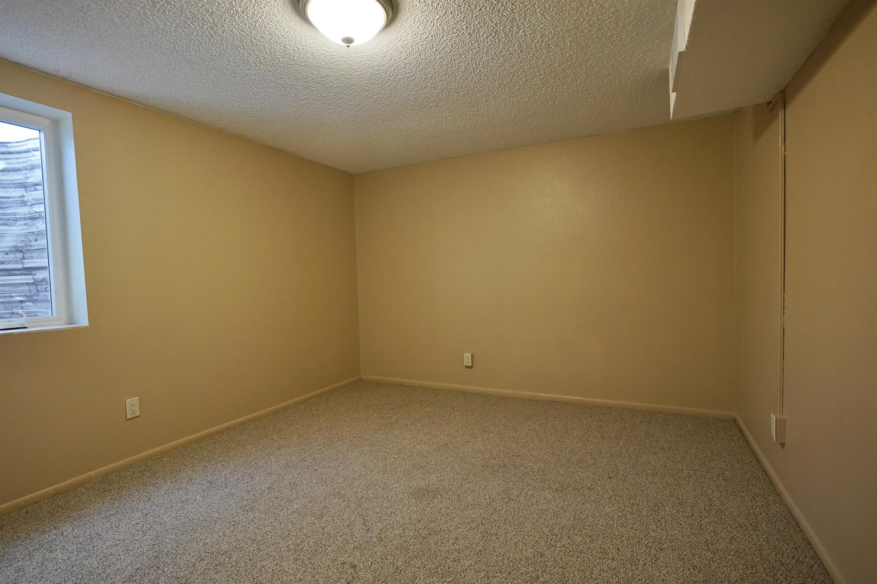 1460 Manor Drive Casper, WY 82609 - Photo 23 of 48