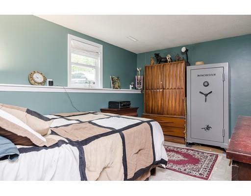 17 Edgewood Road Holbrook, MA 02343 - Photo 11 of 15 Gallery Image 11
