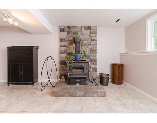 17 Edgewood Road Holbrook, MA 02343 - Photo 12 of 15 Gallery Image 12