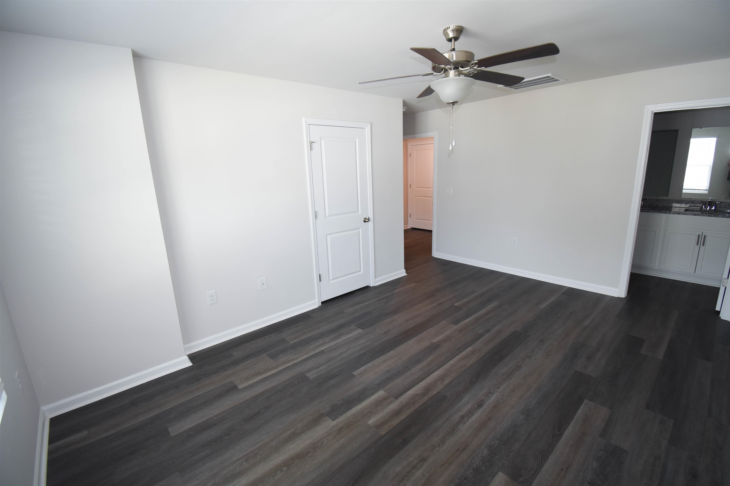 619 Golden Resin Road Conway, SC 29526 - Photo 9 of 11