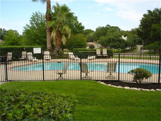 $1,395 | 12565 Melville Drive, Unit 222, Montgomery, TX 77356