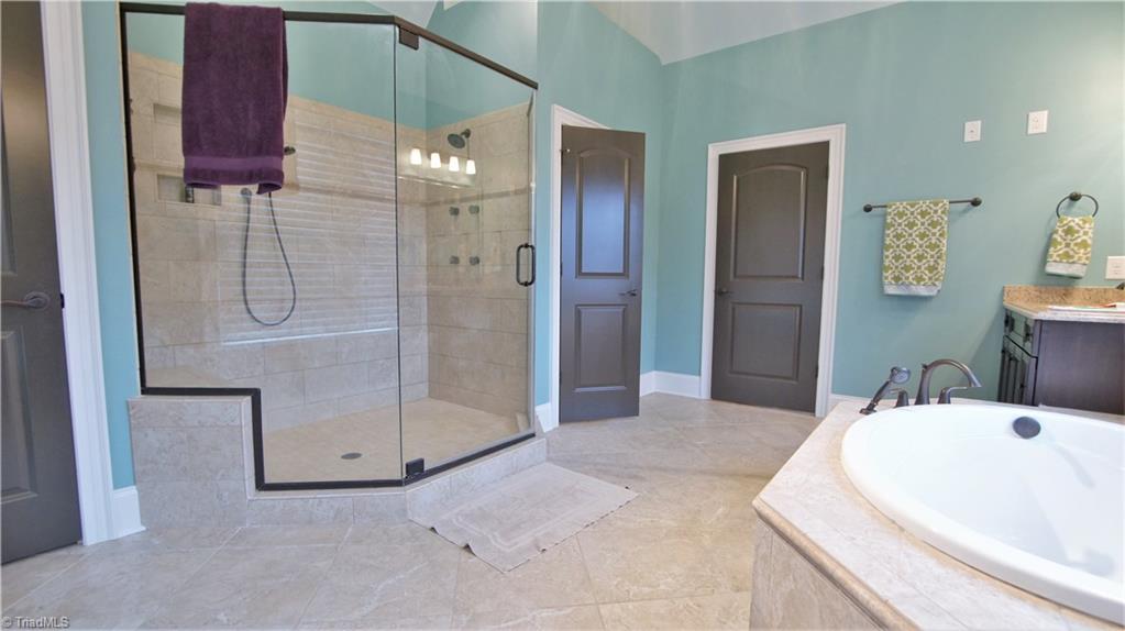 5416 Rambling Road Greensboro, NC 27409 - Photo 20 of 30