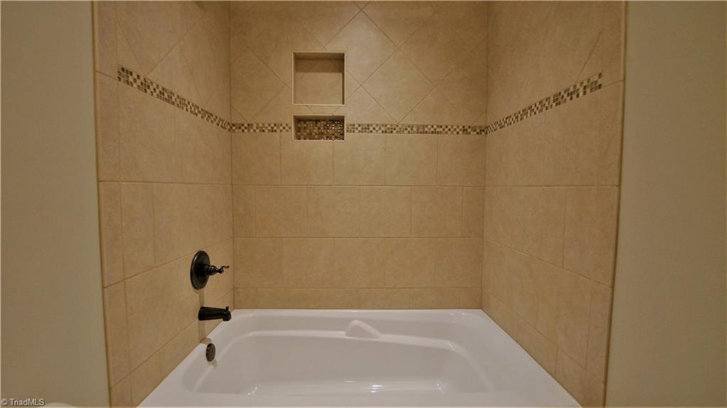 5416 Rambling Road Greensboro, NC 27409 - Photo 26 of 30