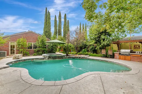 $2,299,999 | 404 Shamrock Drive, Campbell, CA 95008